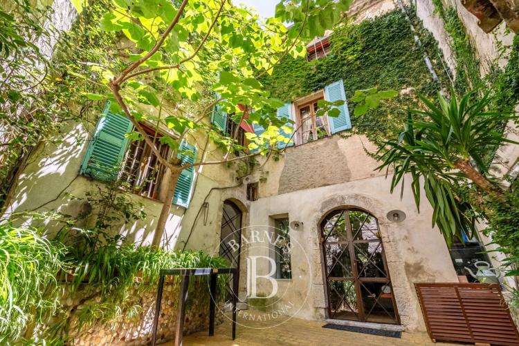 Exceptionnelle Maison de village au cœur de Saint-Paul de Vence