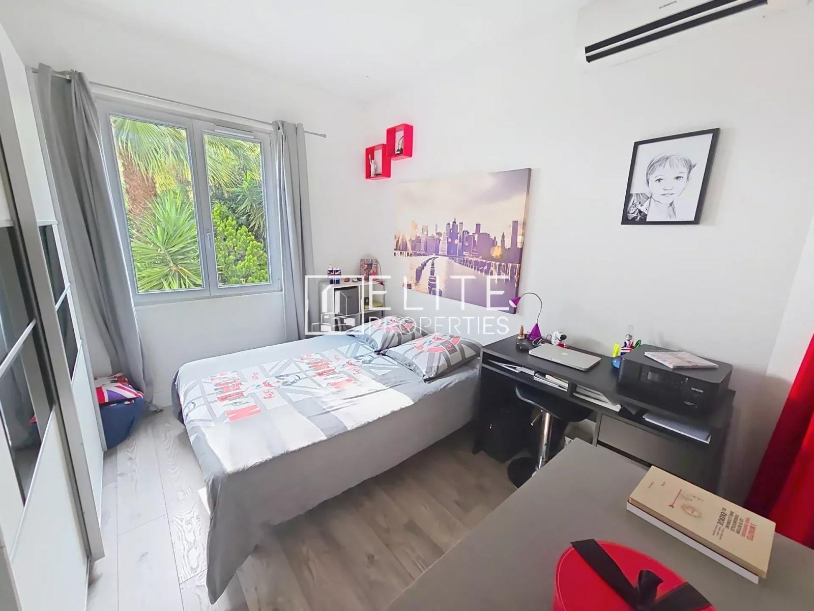 MAISON 5 PIÈCES  112 m² – VUE MER & PISCINE – CANNES