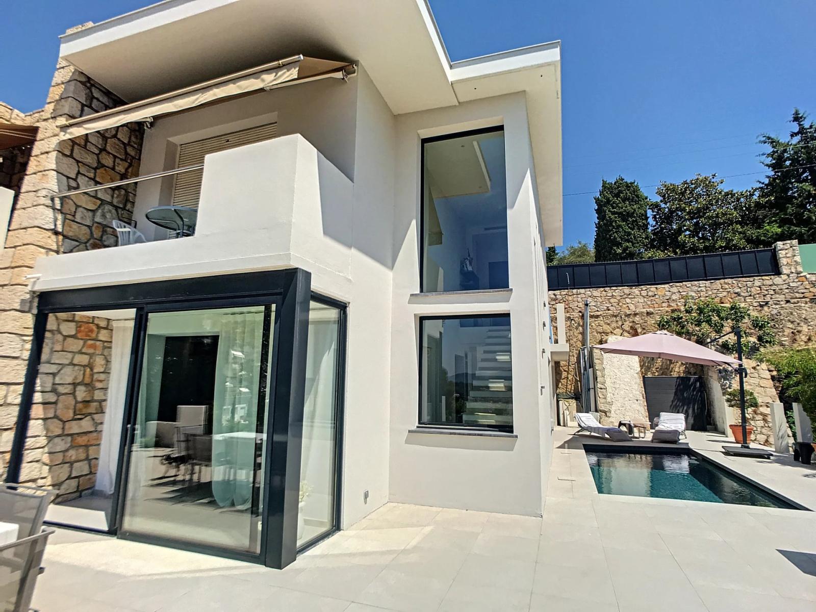 LE CANNET COLLINES VUE MER