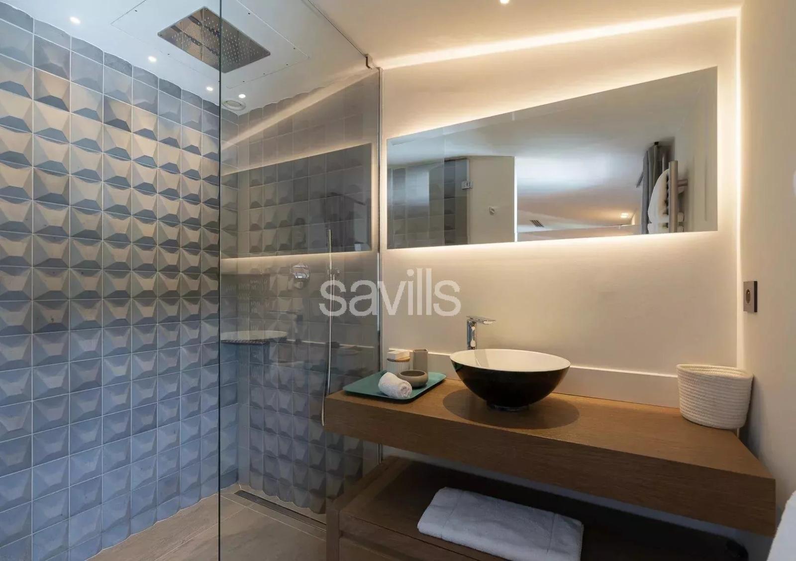 Villa contemporaine pour 12 personnes, à deux pas de Saint-Tropez