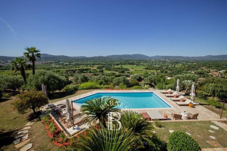 LOCATION SAISONNIERE - Villa Grimaud - Vue dégagée