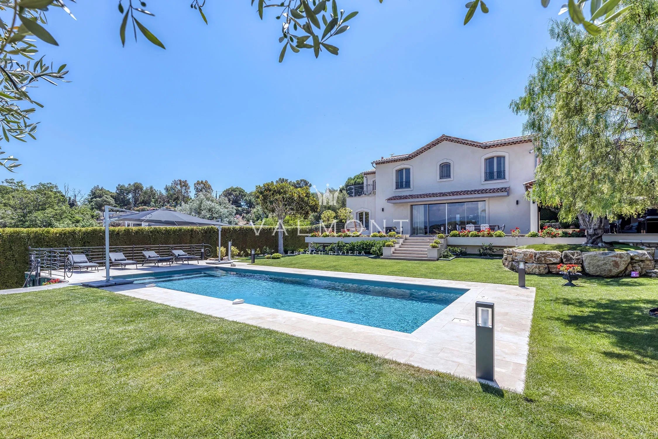 e764fe095938252873dcd280e6695fde_822ea1a578_2250-original.jpg