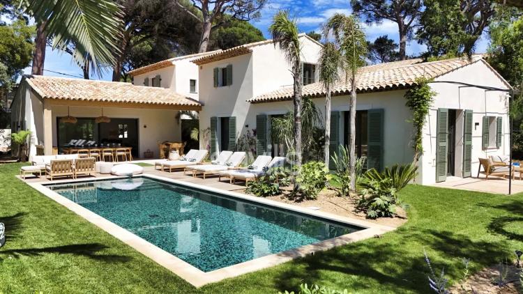 Villa à 200m de la plage et 15 min à pied de Saint-Tropez