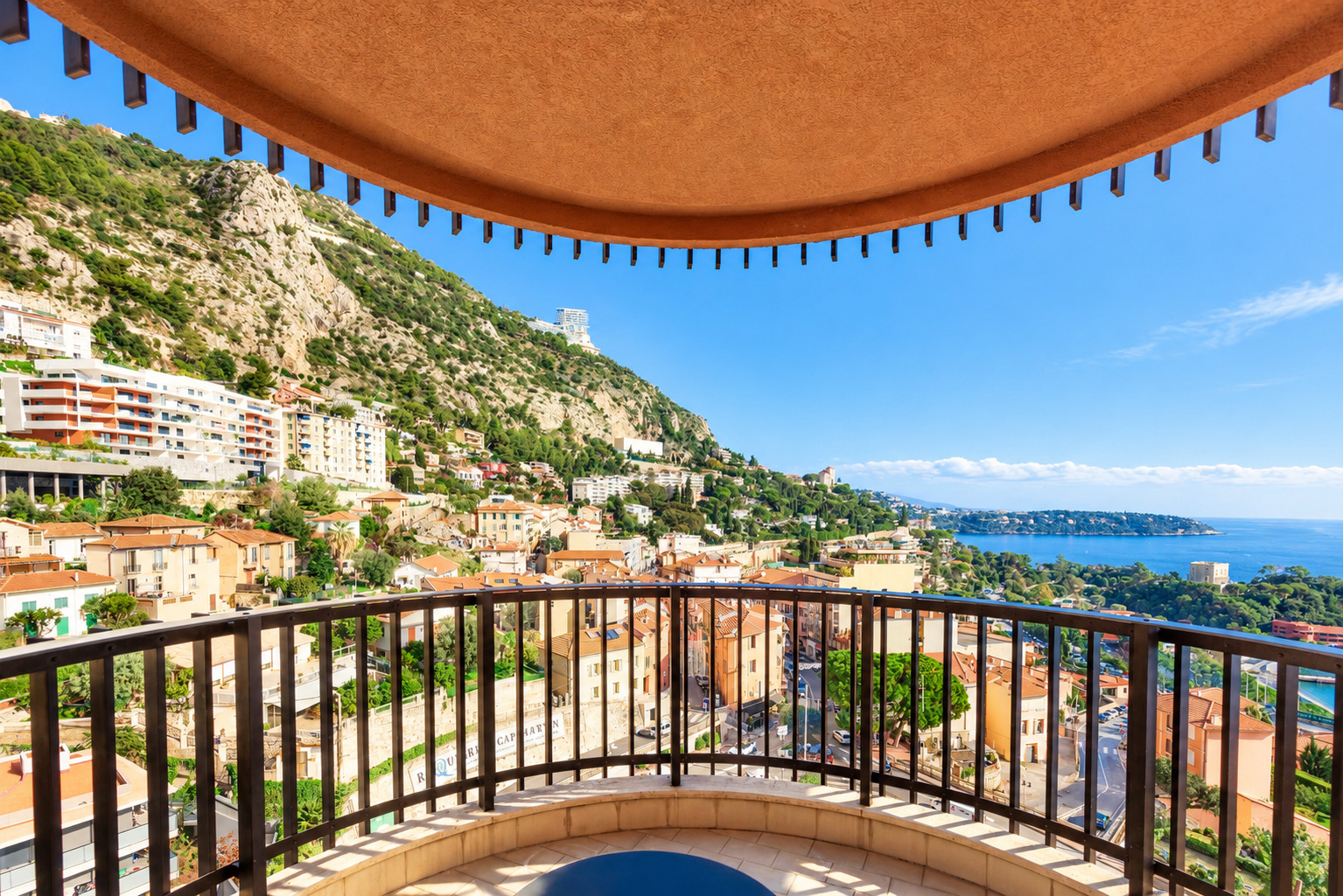 e9ccb_vue-panoramique-sur-roquebrune-cap-martin-1793026571.jpg