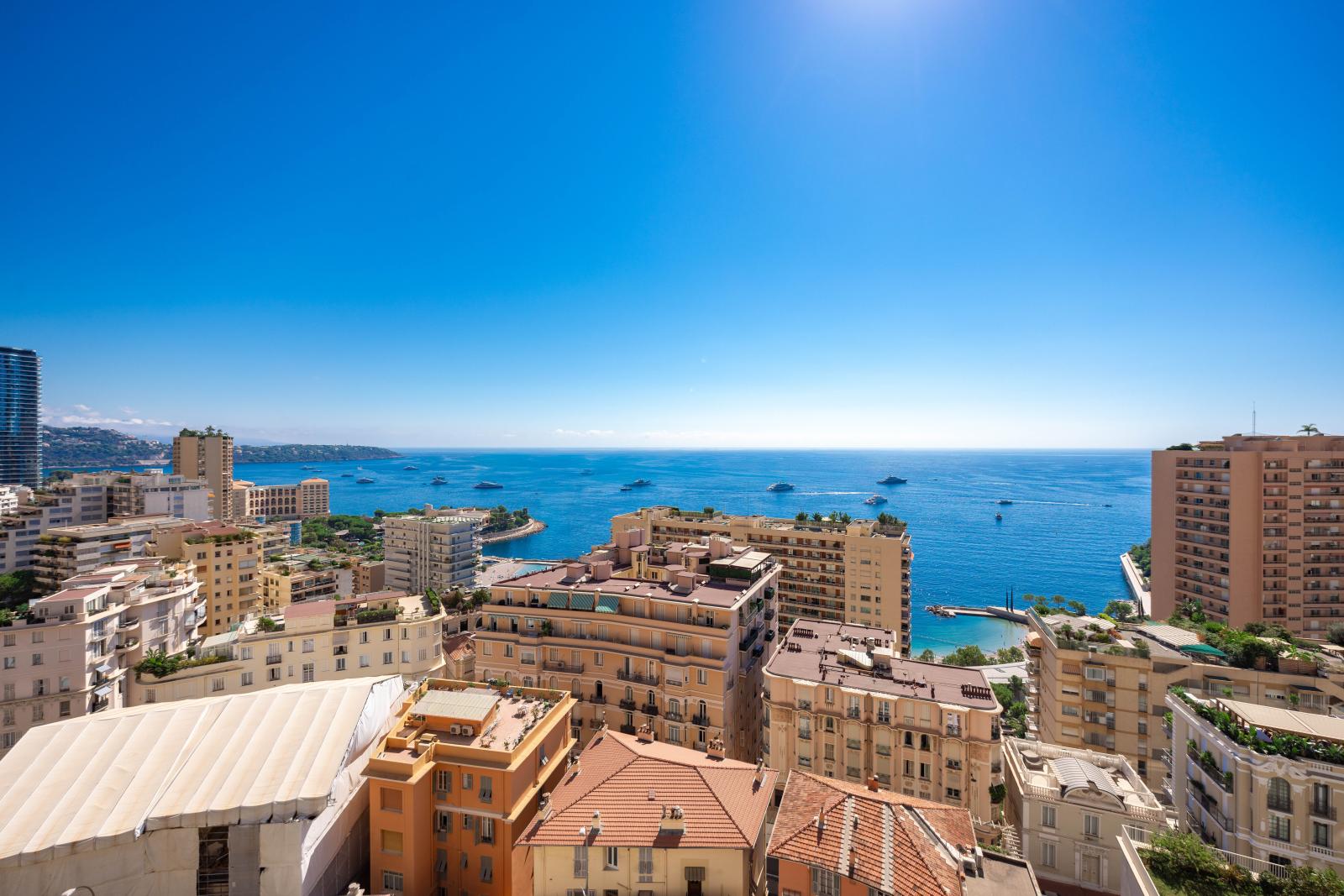 MAGNIFIQUE PENTHOUSE PROCHE DES PLAGES