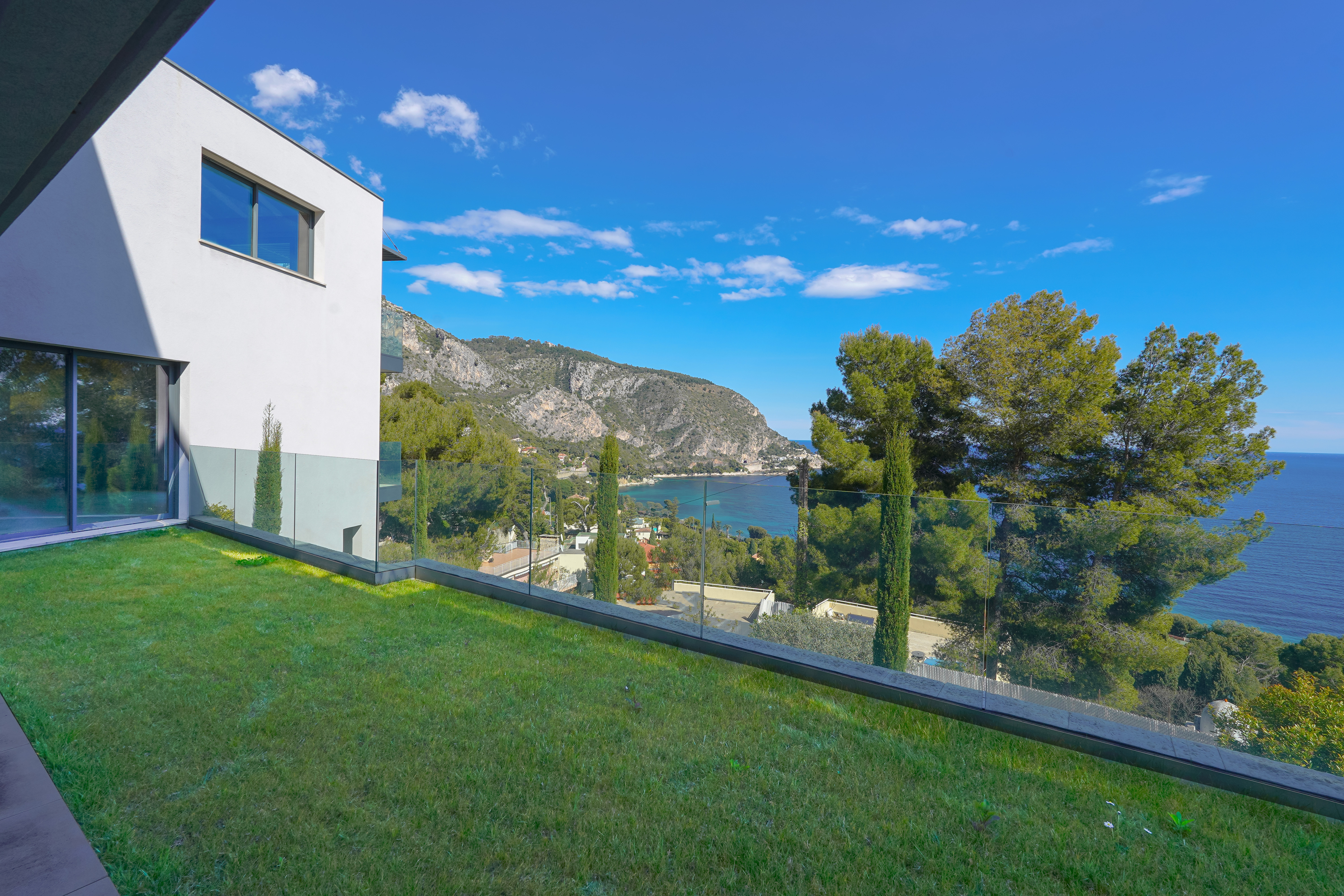 EARNb_2-vue-terrasse-bis-eze-valeri-agency-by-jm-barei-cap-d-ail-1786020118.jpg