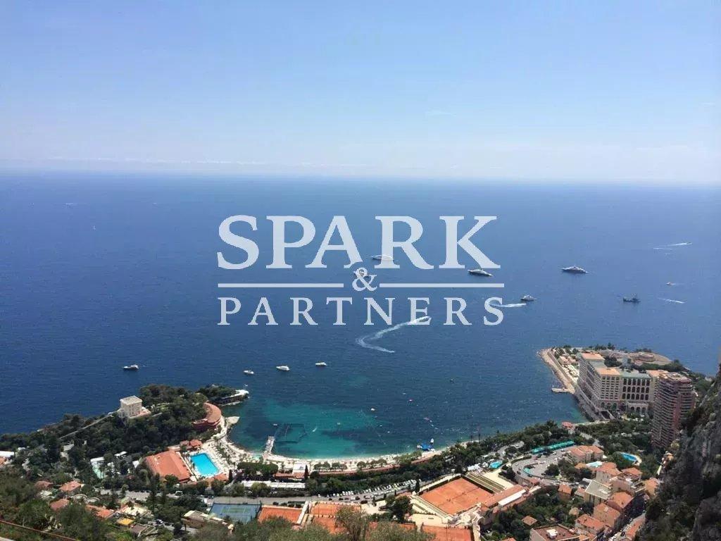 Roquebrune-Cap-Martin - Villa avec vue panoramique sur la mer