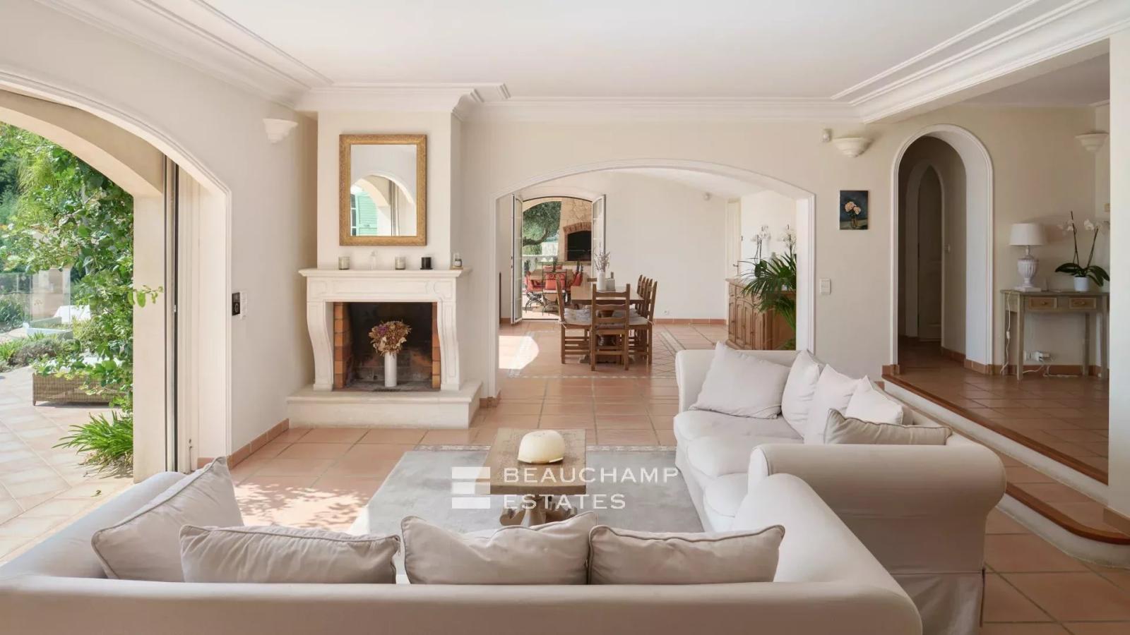 Villa provençale avec vue panoramique sur les collines - Pégomas