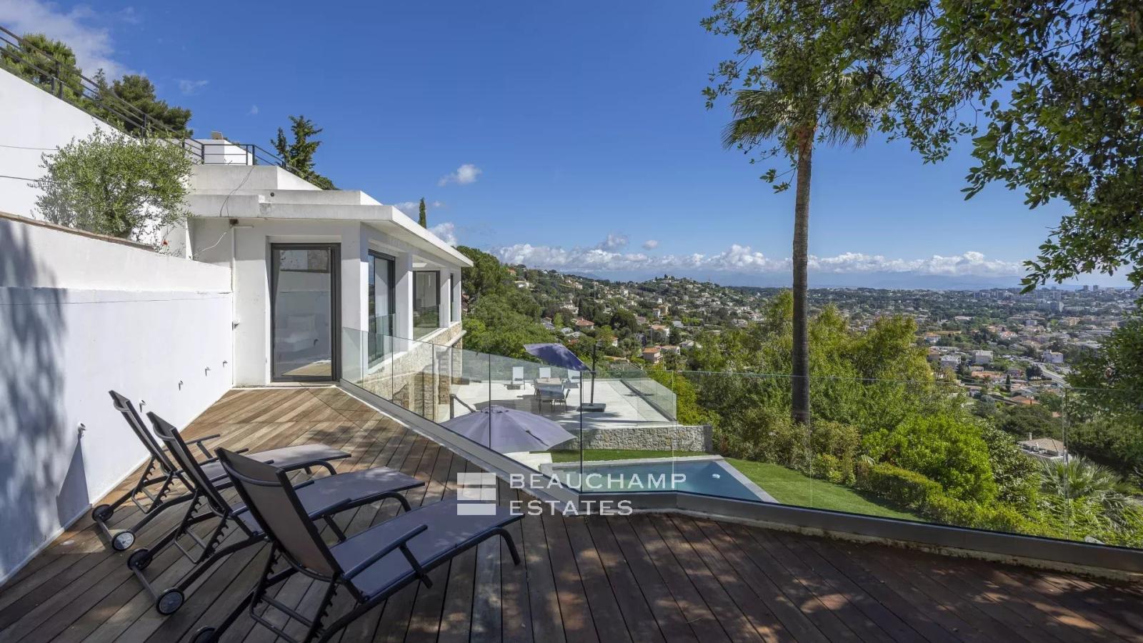 Villa contemporaine 5 chambres avec vue mer et pisicine - Golf Juan