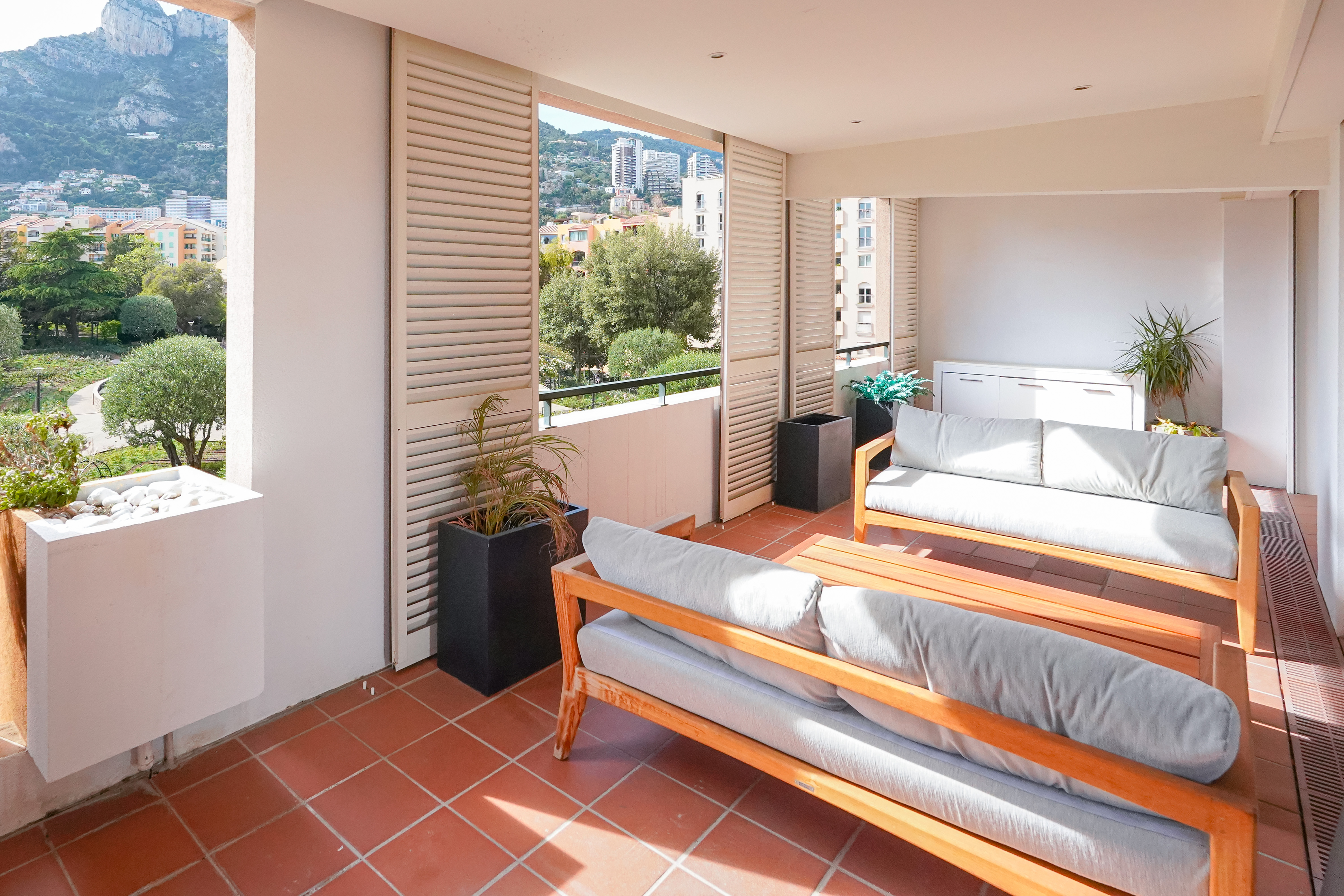 ecef2_terrasse-4-barnes-valeri-agency-monaco-1776689997.jpg