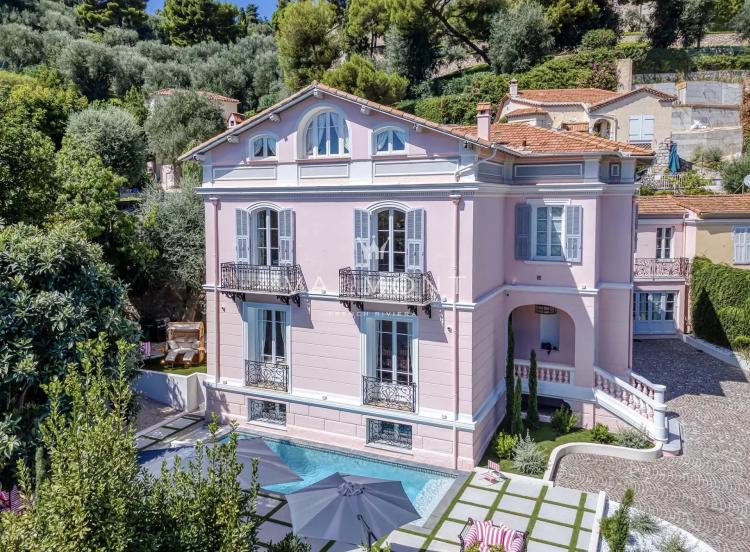 VILLA AU CHARME MÉDITERRANÉEN INTEMPOREL