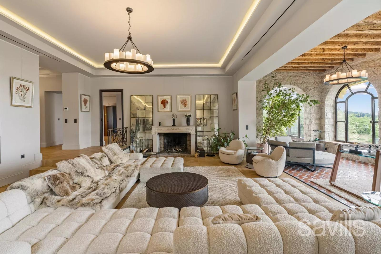 Domaine d'exception avec vue panoramique