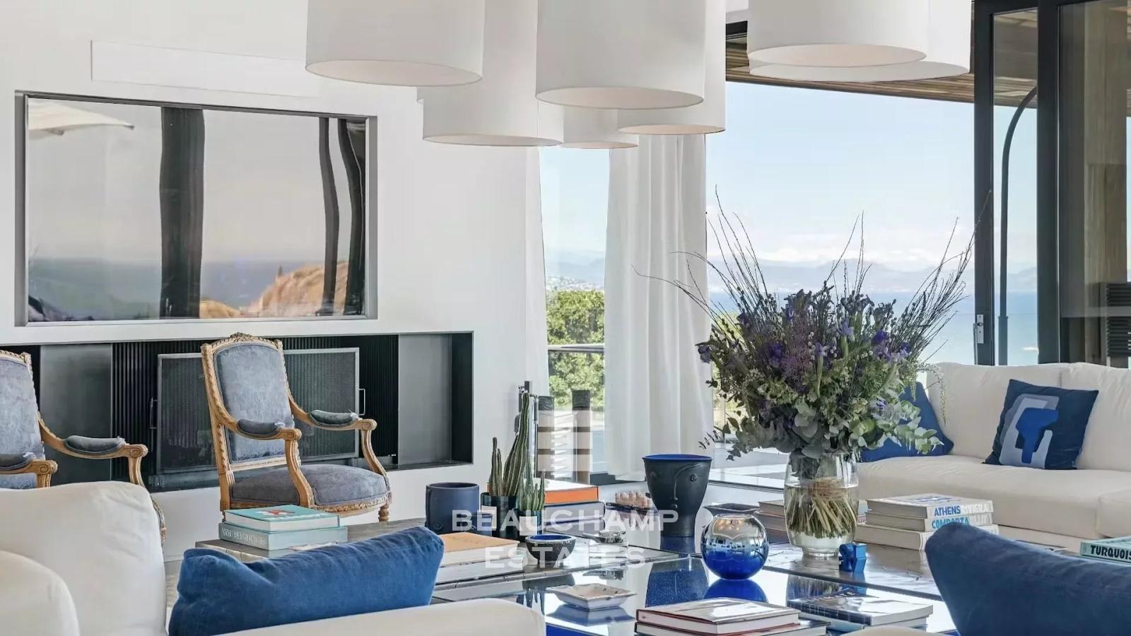 Villa d'exception proche du villa de Saint-Tropez avec prestations de grand luxe