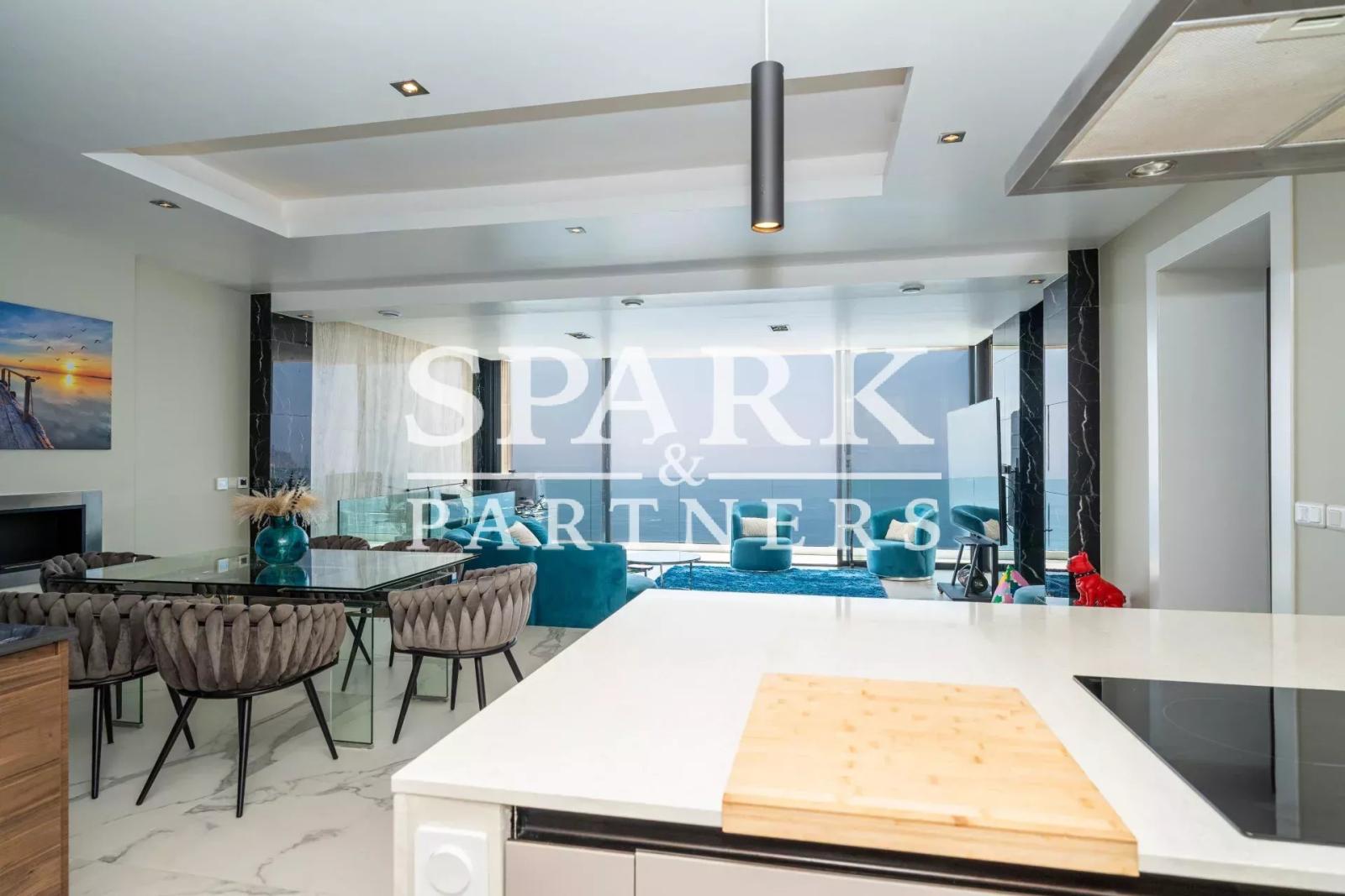 Roquebrune-Cap-Martin - Villa avec vue panoramique sur la mer