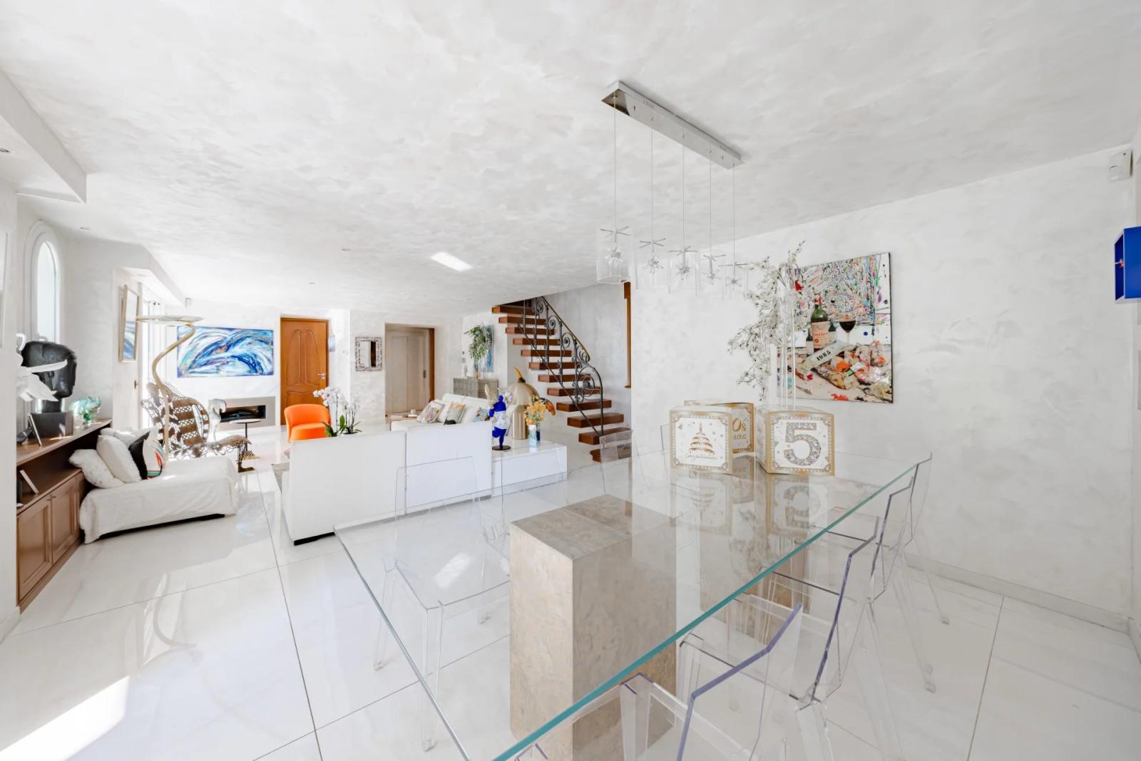 Maison avec adresse et accès Monaco – Beausoleil / frontière immédiate
