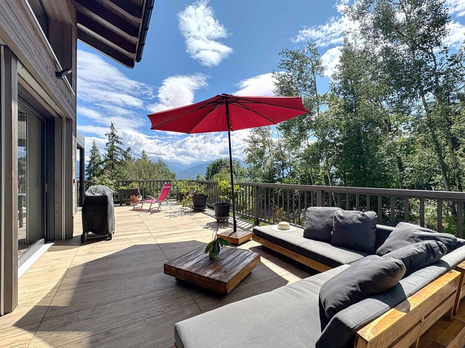 Exceptionnel chalet sur 3 niveaux avec piscine intérieure/ espace bien-être