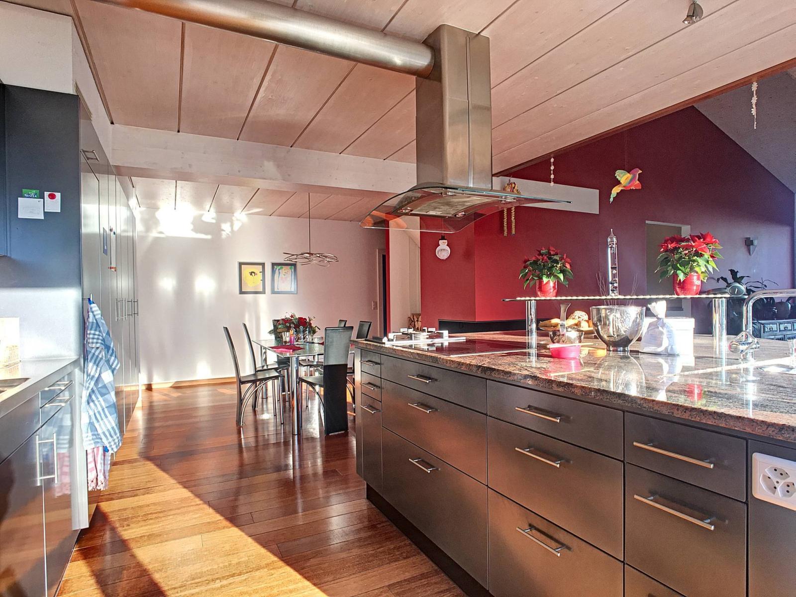 Villa d'architecte 7,5 pièces, vue sur lac et montagne