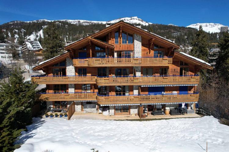 MAGNIFIQUE DUPLEX/ATTIQUE DE 6.5 PIÈCES AU CENTRE AVEC TRÈS BELLE VUE