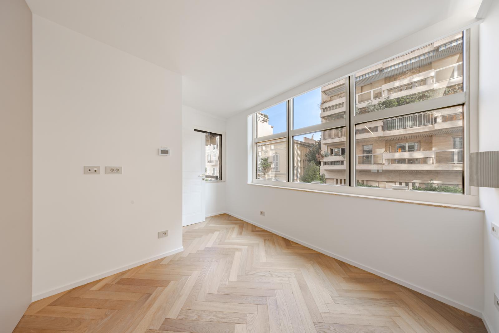 APPARTEMENT USAGE MIXTE PORT