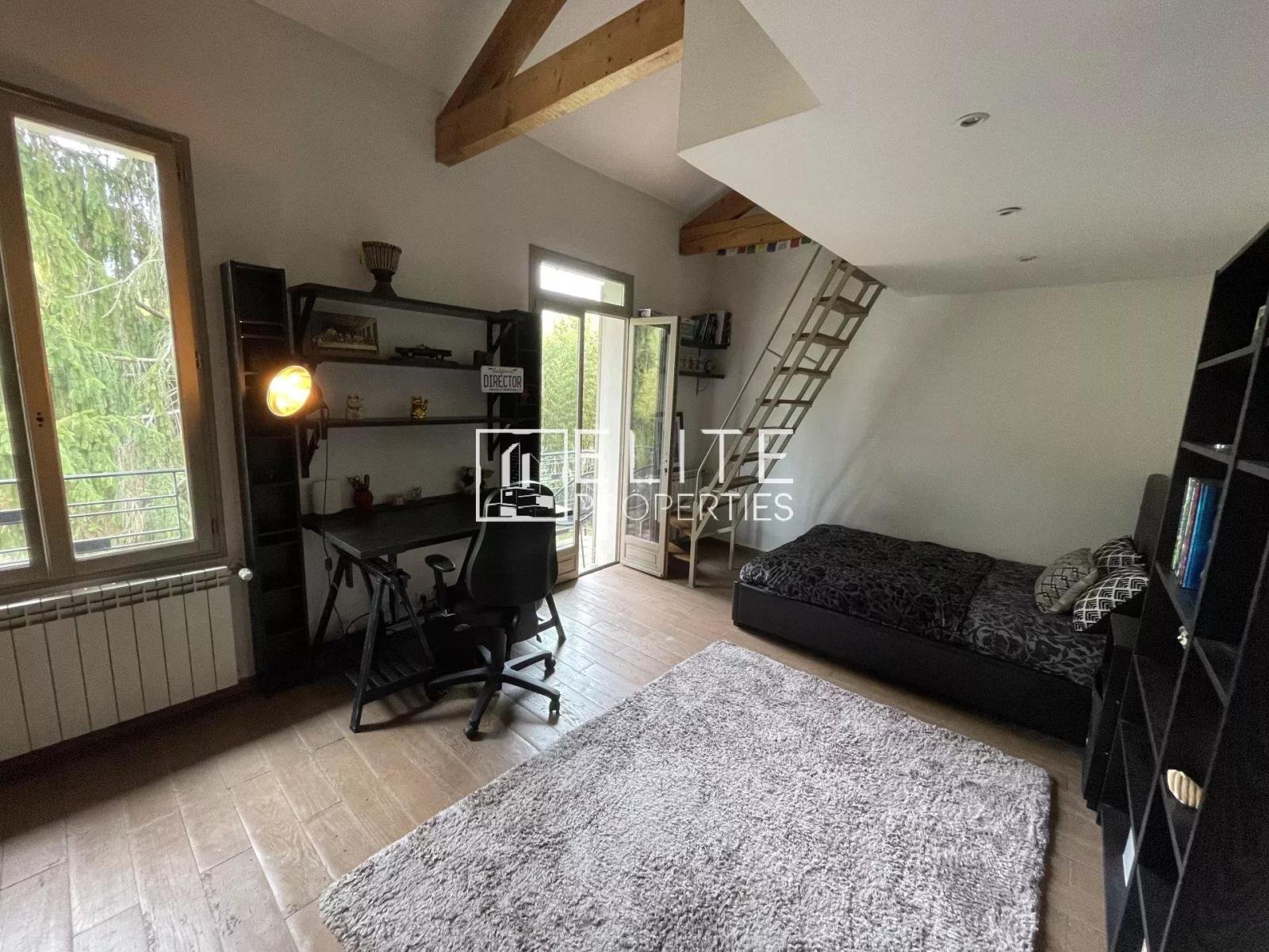 MAISON DE 242 m² AVEC DÉPENDANCES + PISCINE – MOUGINS