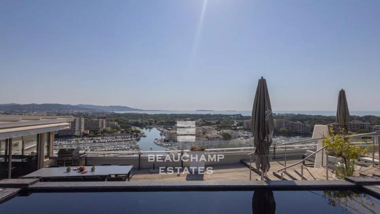 PENTHOUSE - VUE MER PANORAMIQUE