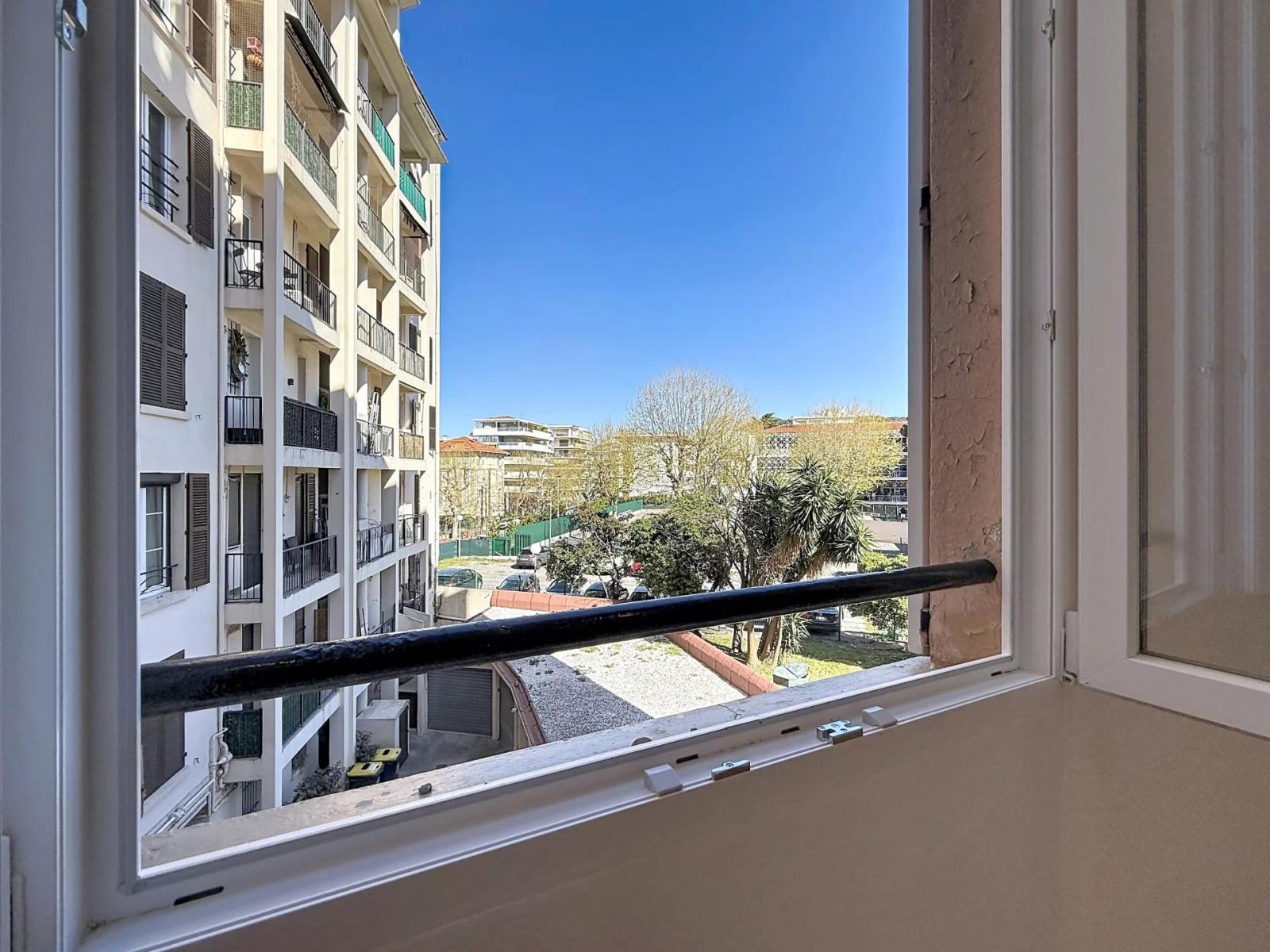 CANNES - POINTE  CROISETTE