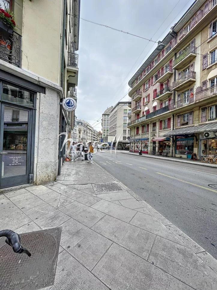 Parking sous-terrain aux Eaux-Vives