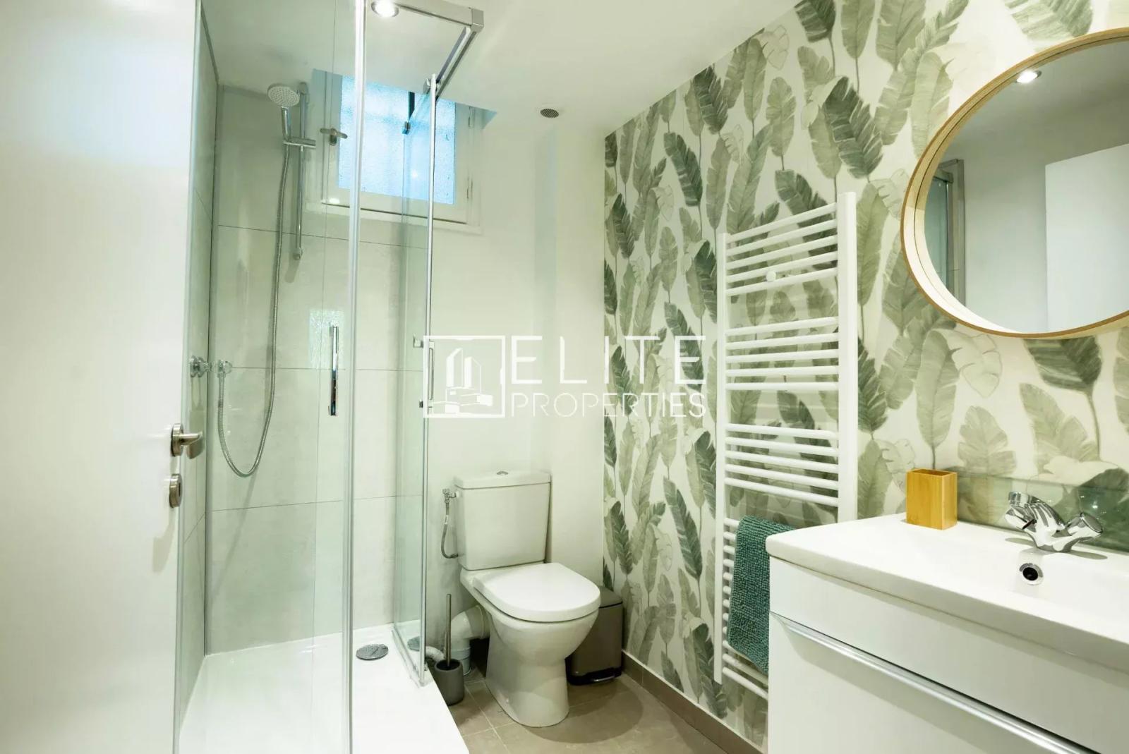 VILLA 8 PIÈCES DE 200 m² + PISCINE MOUANS-SARTOUX