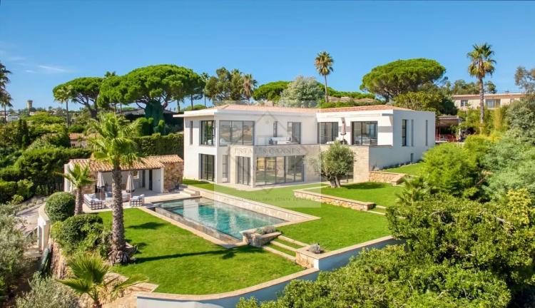 Villa contemporaine d'exception à Super Cannes – Vue mer panoramique, domaine privé et sécurisé