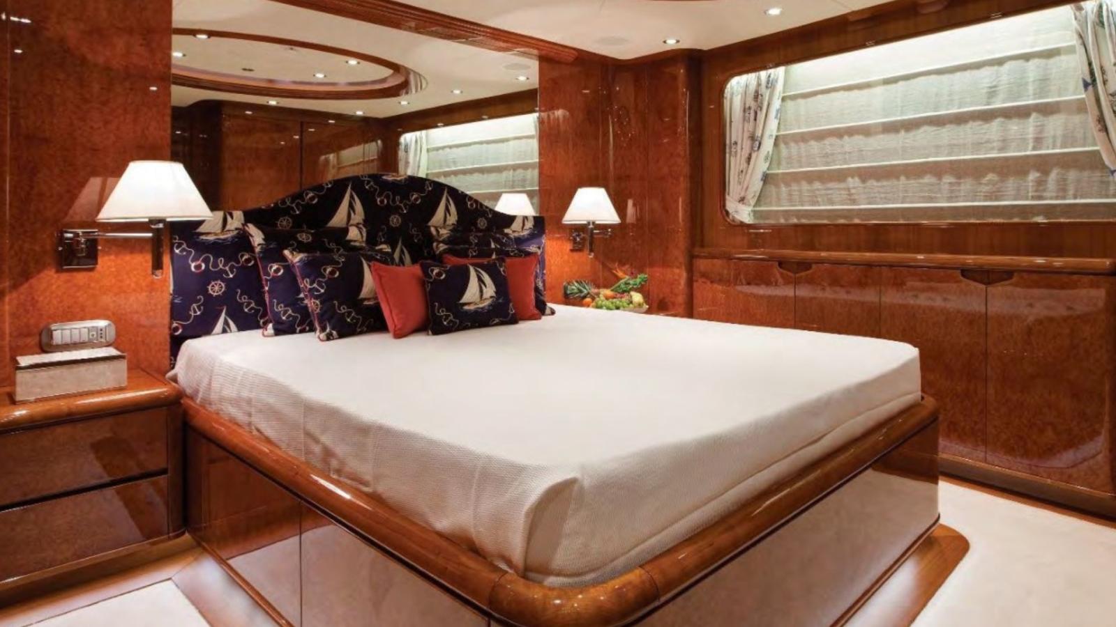 f7435_vrrbq_yacht_eurocraft_a_vendre.jpg