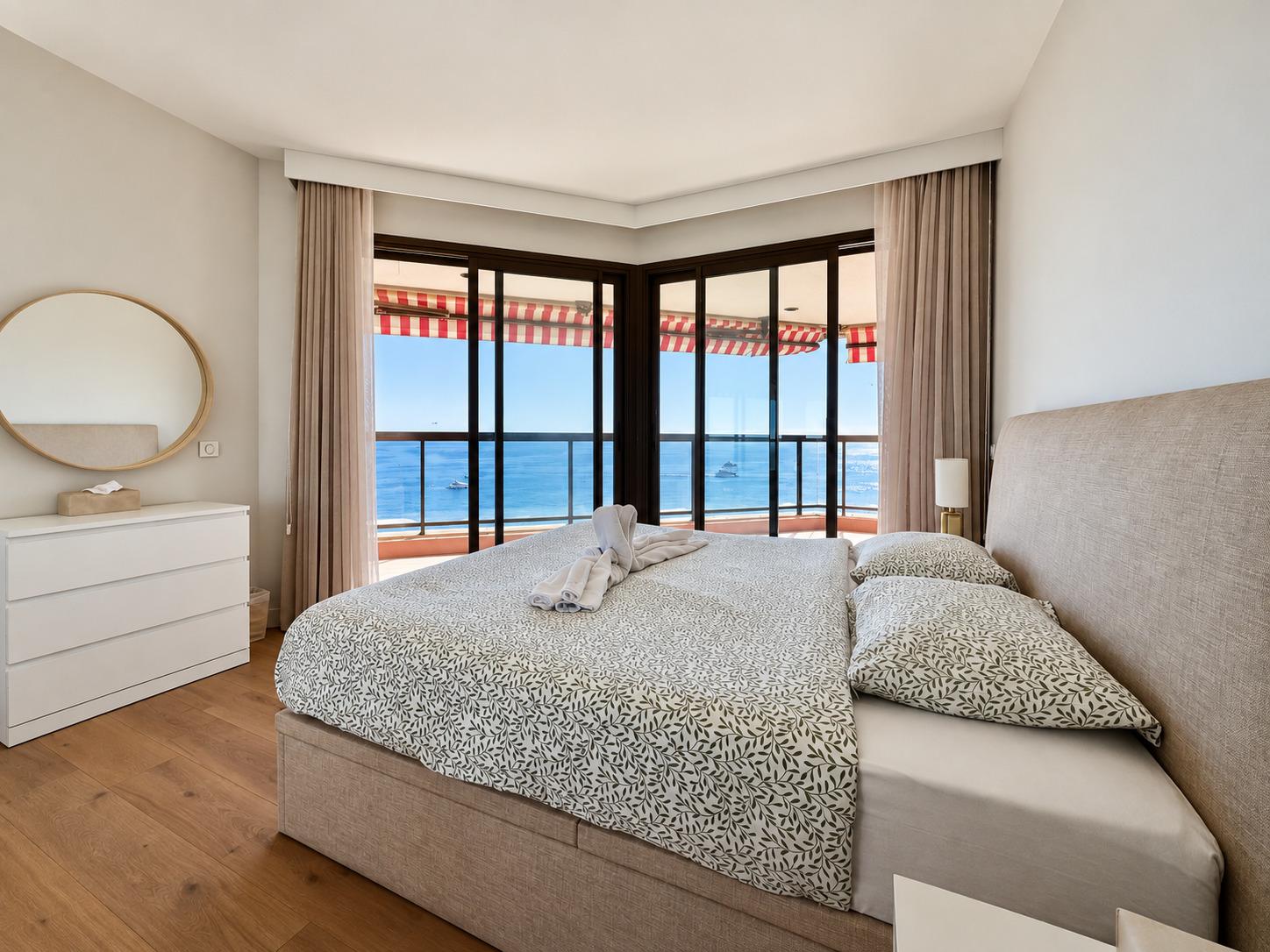 Monte Carlo Sun – Superbe 4 pièces avec vue mer panoramique