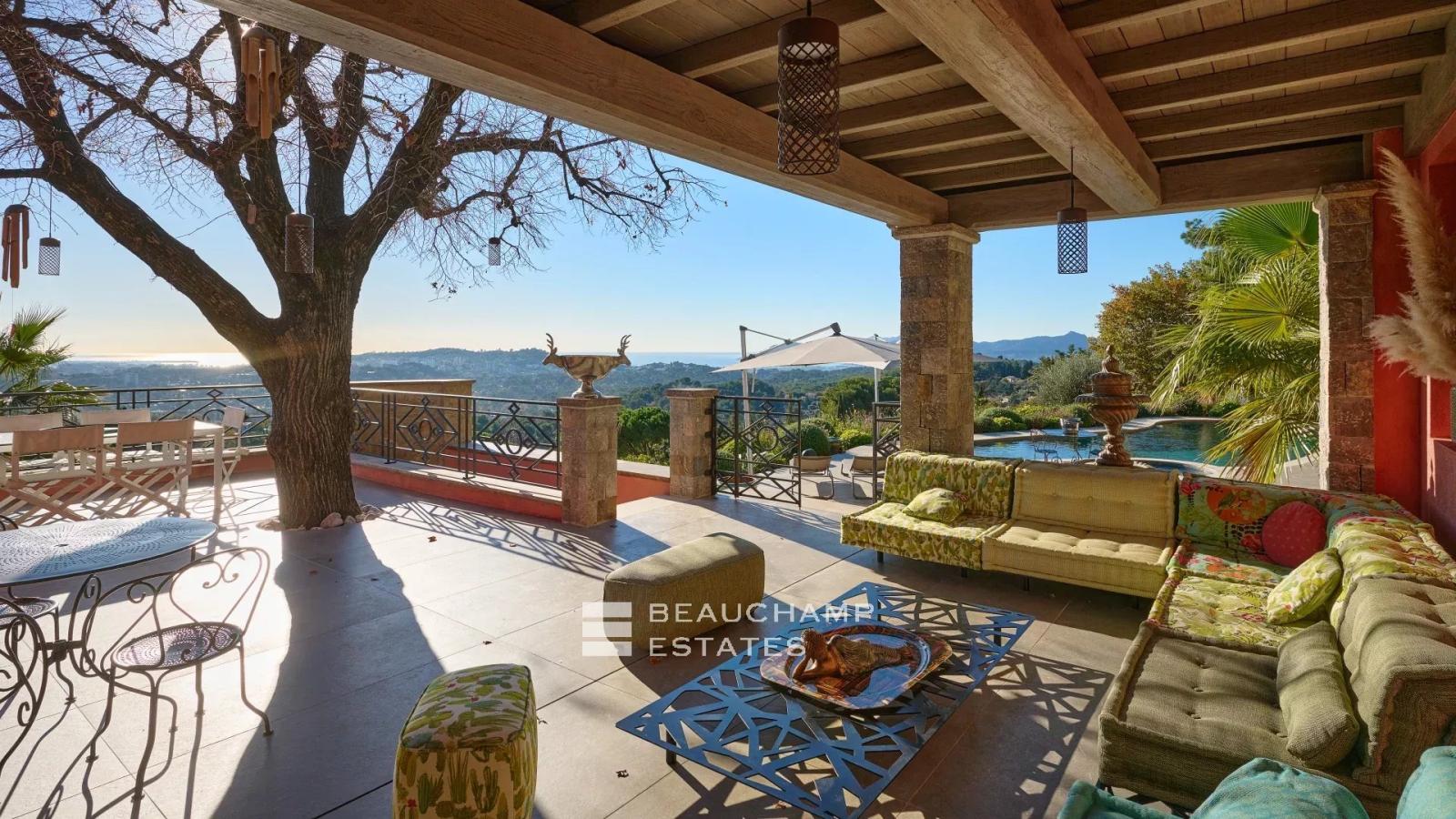 Belle Villa avec Vue panoramique mer à Mougins