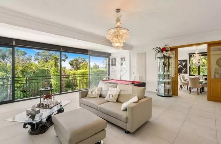 À VENDRE – VILLA D’EXCEPTION À CANNES – CALIFORNIE – VUE MER – PROCHE PLAGES