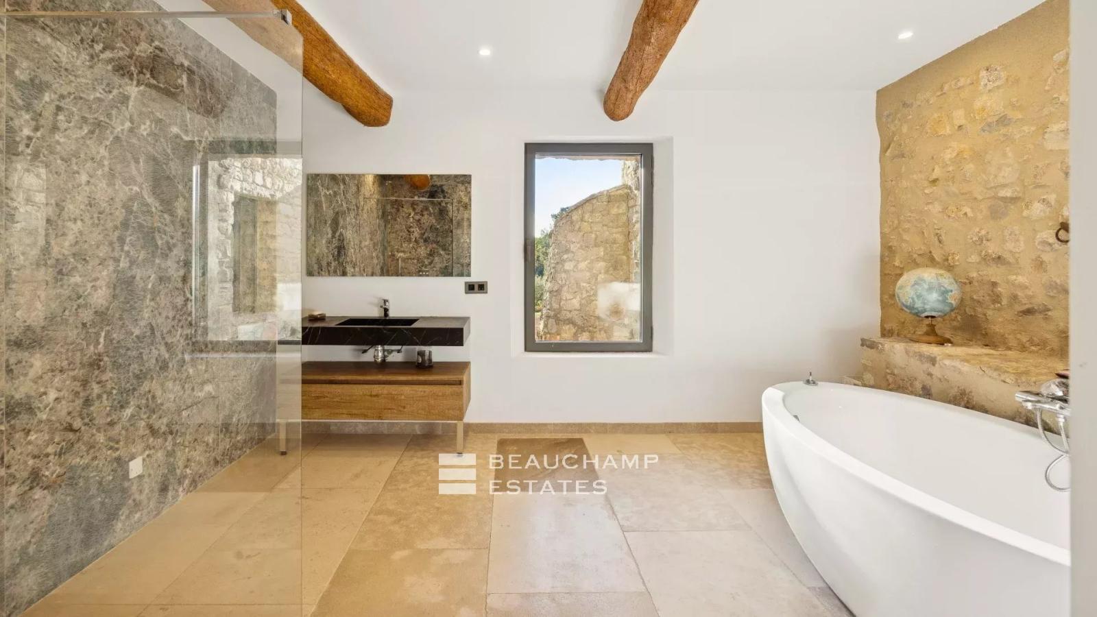 Bastide en pierre 5 chambres avec vue panoramiques - Lorgues
