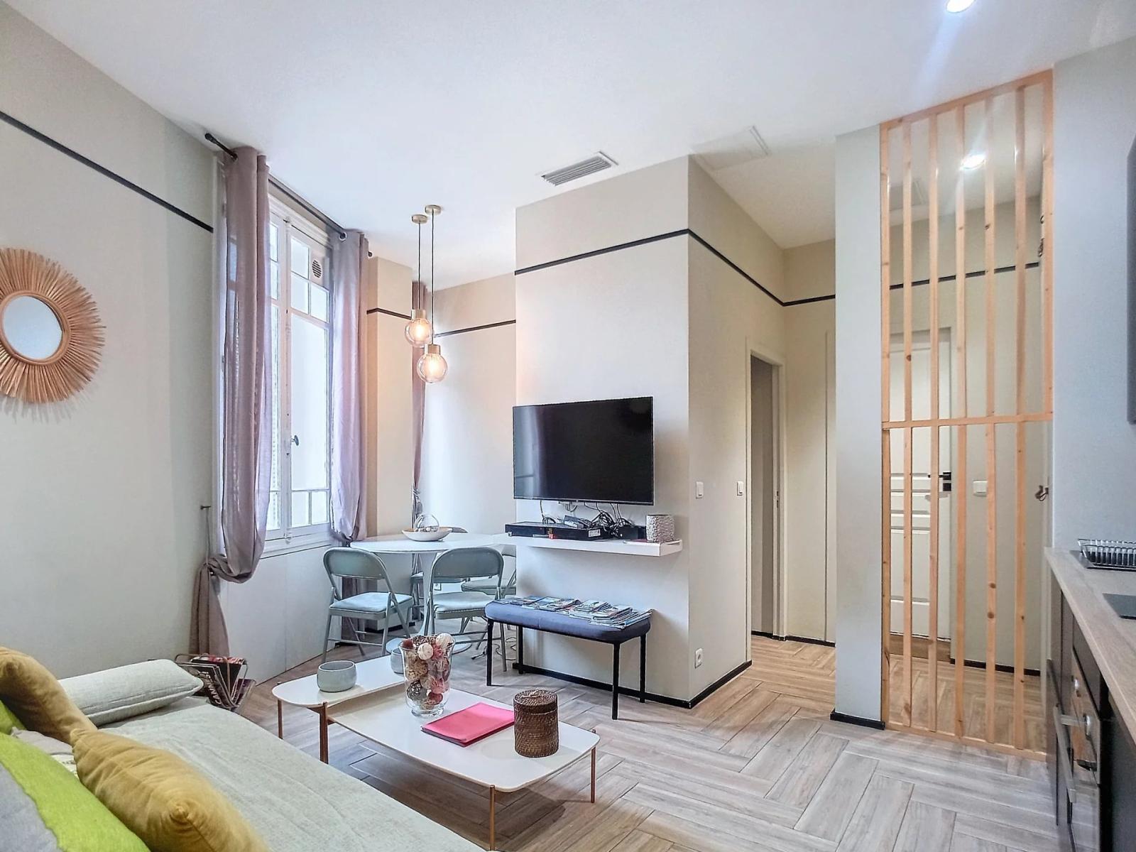 APPARTEMENT 2 PIECES - CANNES CENTRE