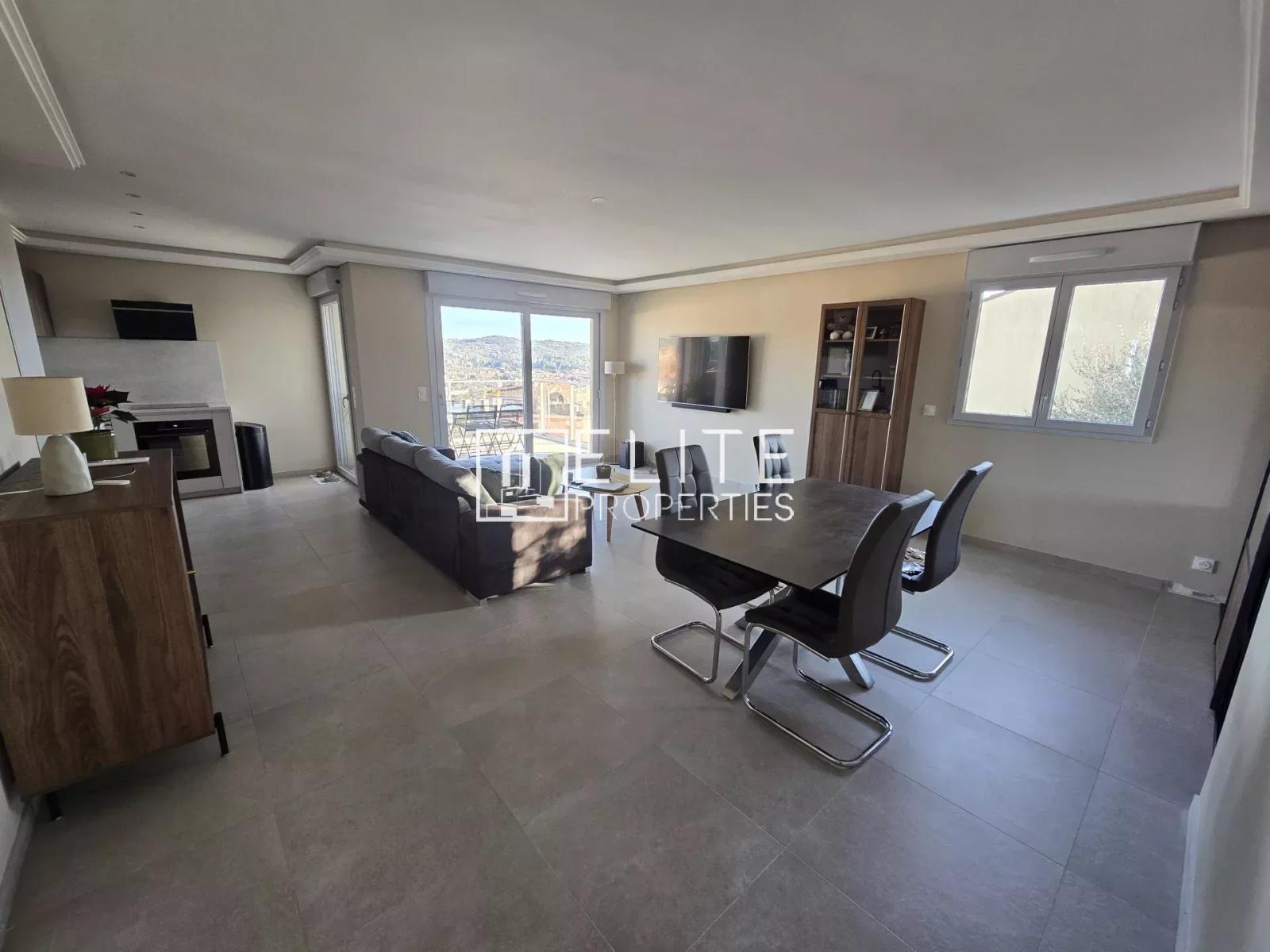 APPARTEMENT 3 PIÈCES DE 85 m² + 2 PARKINGS GRASSE