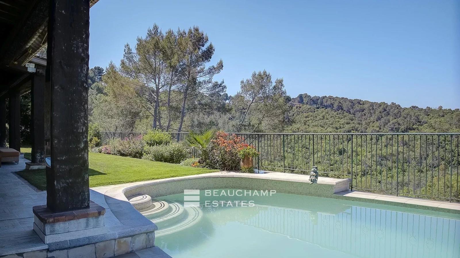 Villa provençale dans un domaine fermé - Biot