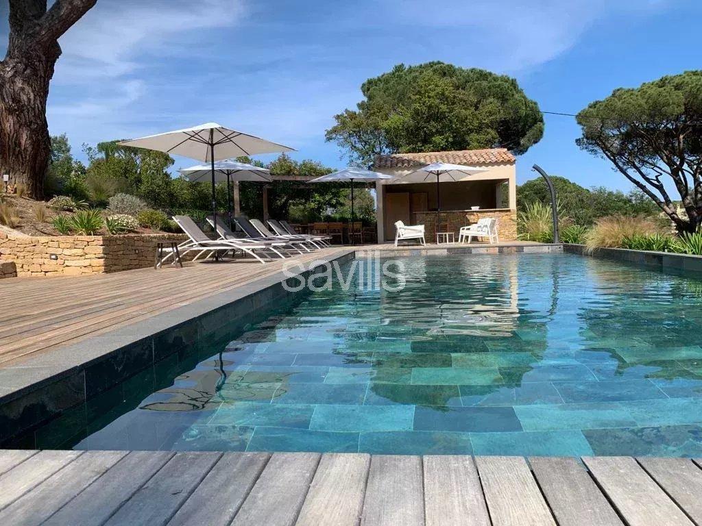 Ramatuelle, villa contemporaine avec piscine
