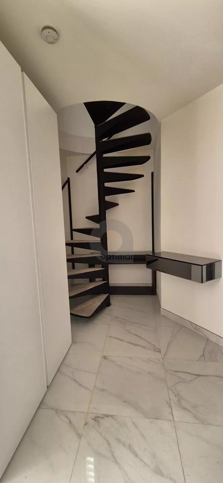 ? Charmante Maison de Ville mitoyenne avec Vue  –Mer et Menton Quartier Garavan, Menton