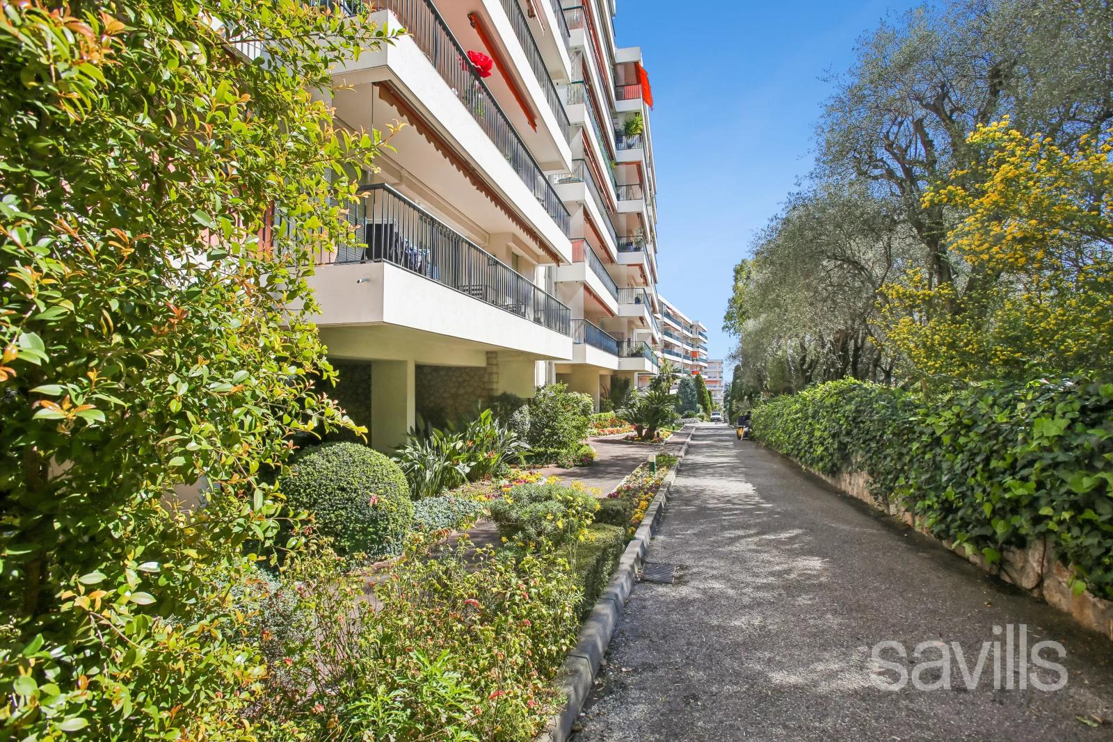 Charmant appartement une pièce avec vue mer à Nice
