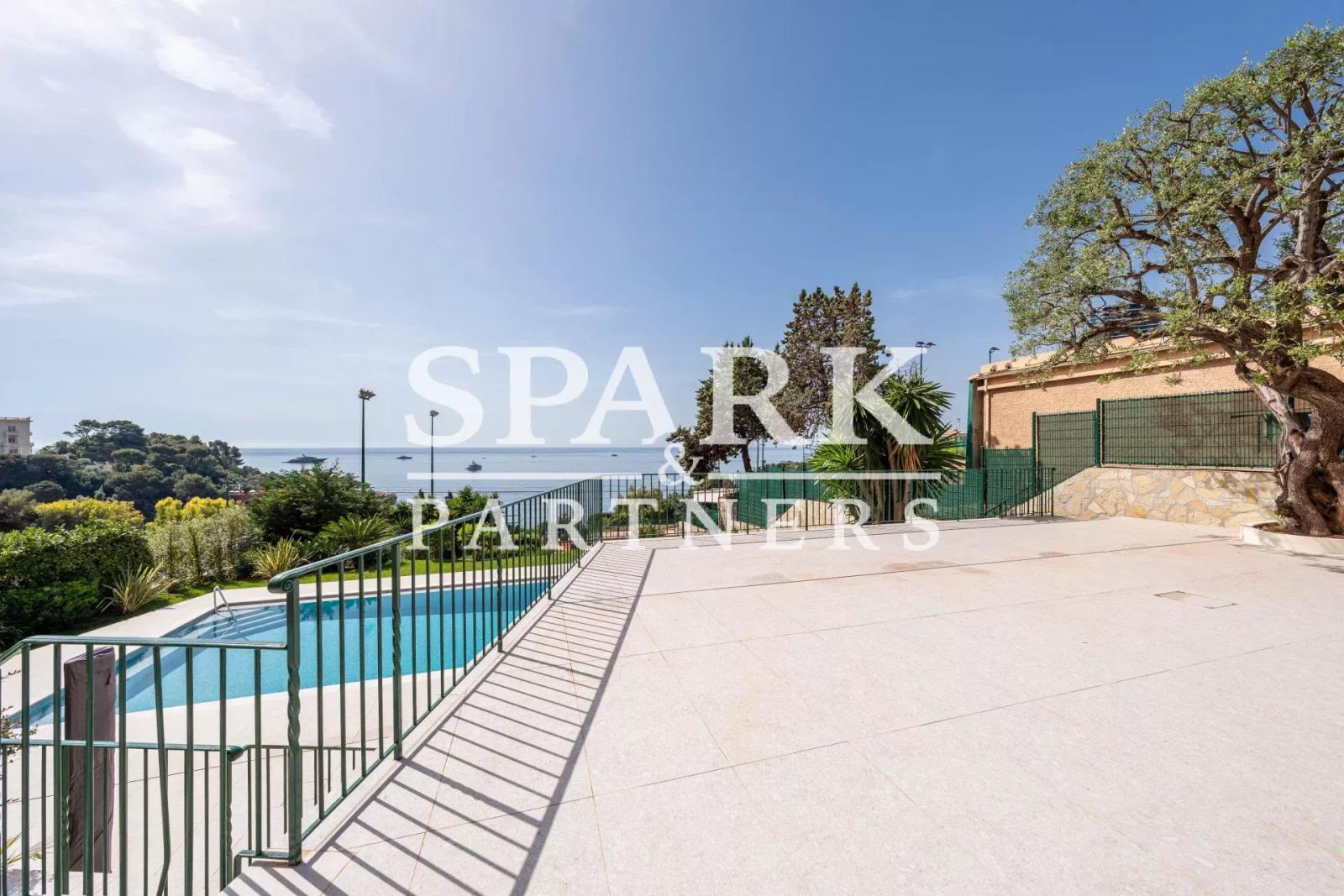 Roquebrune-Cap-Martin - La Vigie - Appartement dans un domaine privé