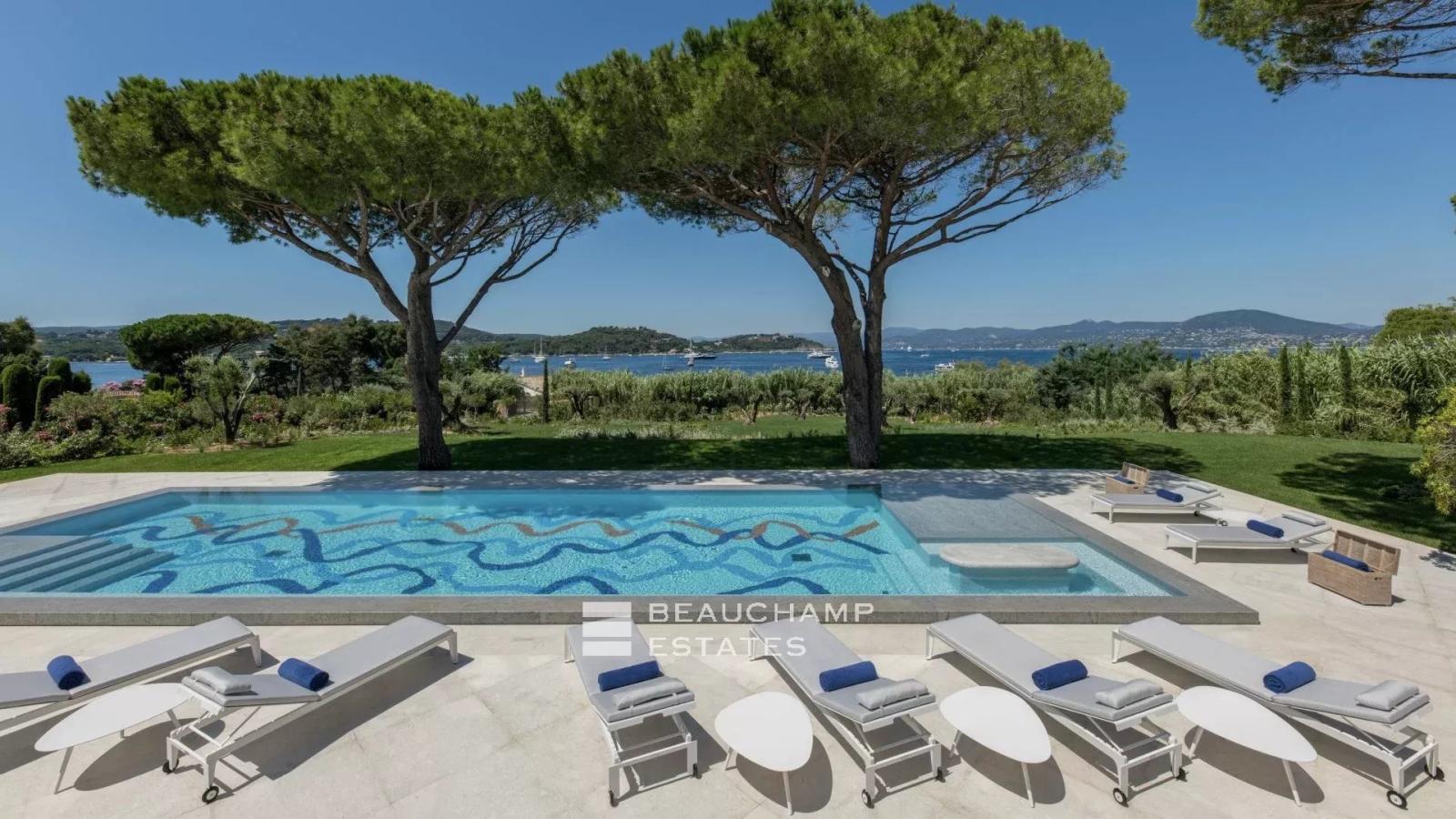 Majestueuse villa à 100 mètres de la plage des Canoubiers à Saint-Tropez