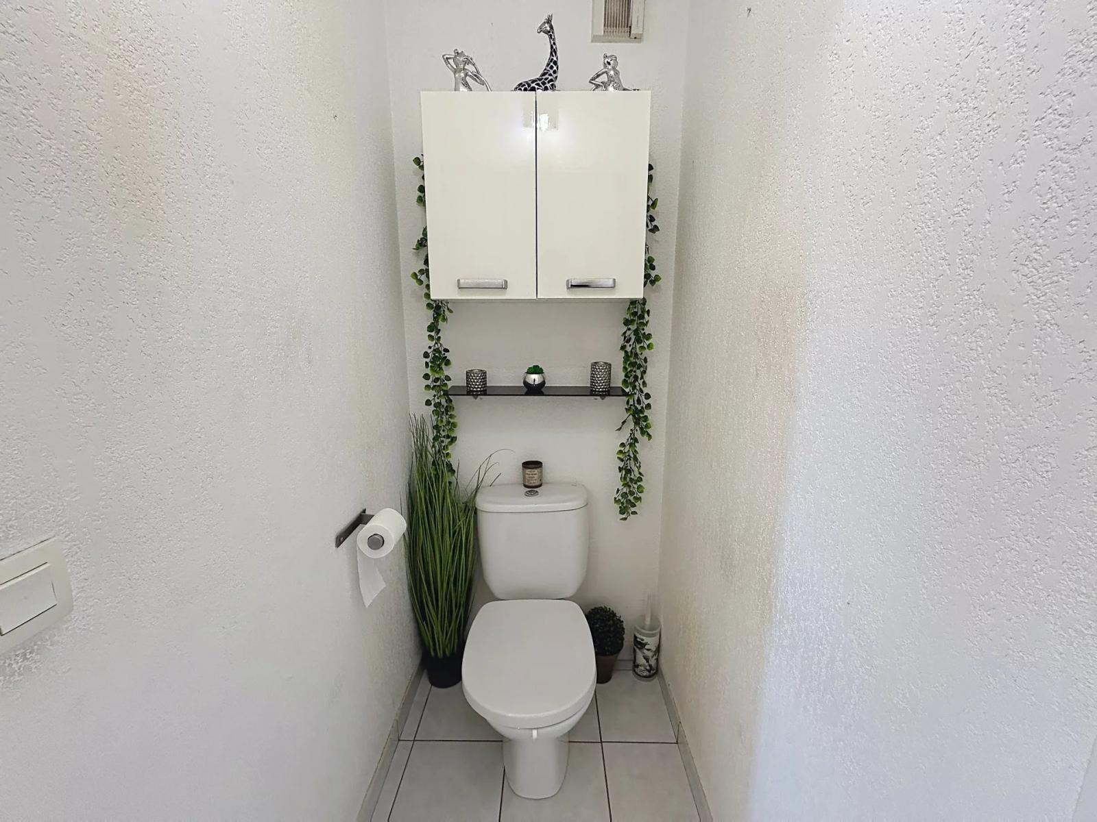 CANNES PETIT JUAS - 2P DERNIER ÉTAGE - SANS VIS A VIS