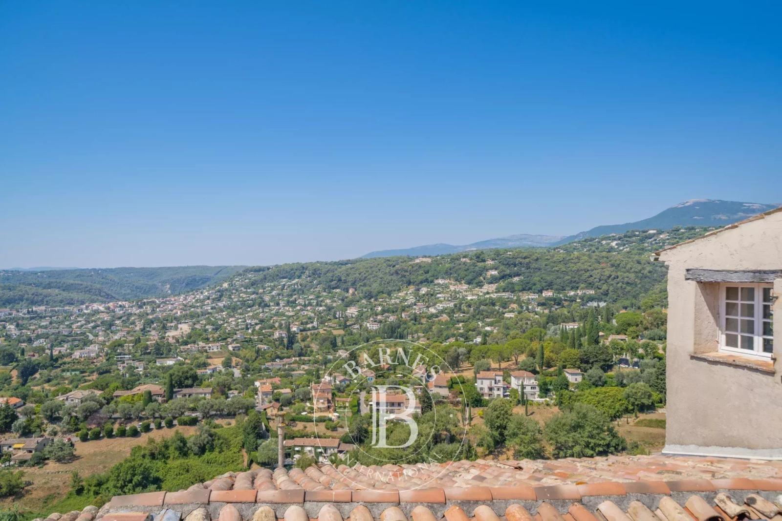 Saint-Paul de Vence – Exceptionnel triplex avec terrasses et vue panoramique mer