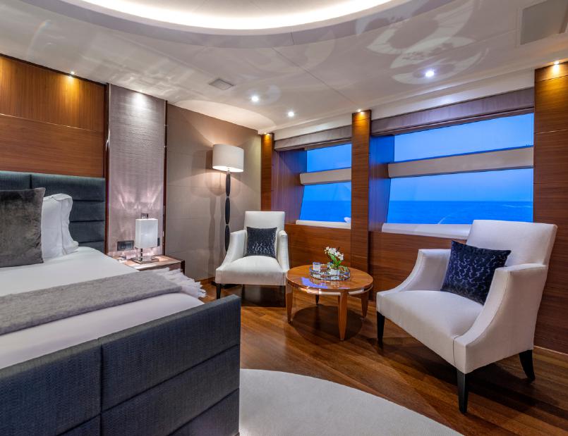e4e30_rrhcq_imperial_princess_beatrice_princess_40m_used_yacht_for_sale_superyacht_flybridge_cannes_21.jpg