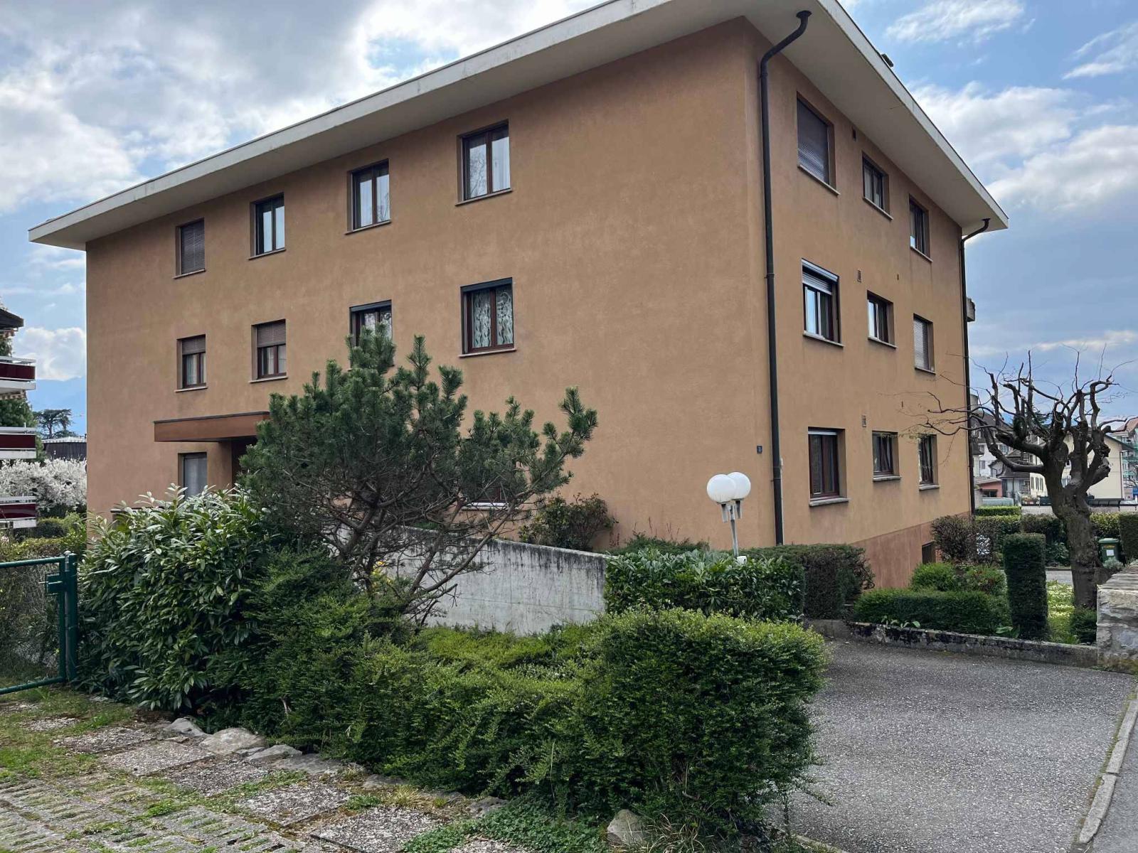 Appartement de 4,5 pièces avec balcon et vue dégagée