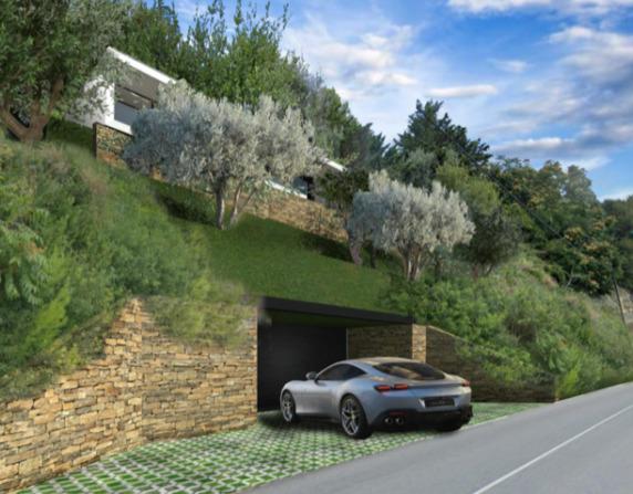 ÈZE - TERRAIN CONSTRUCTIBLE - 2000m2 - AVEC PC PURGÉ - 600M2