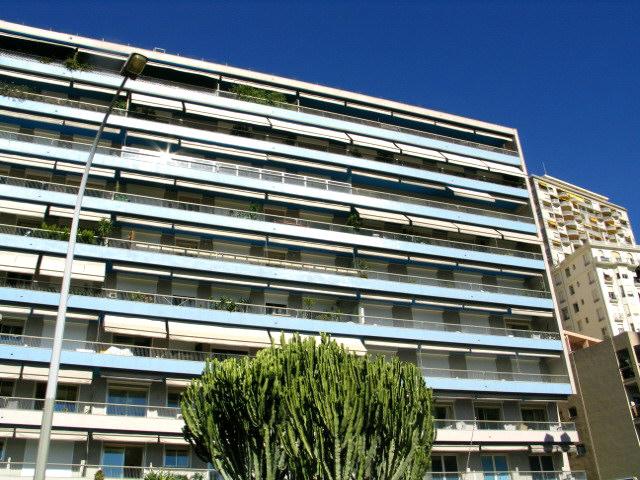 FmBs1_108-2-trocadero.jpg