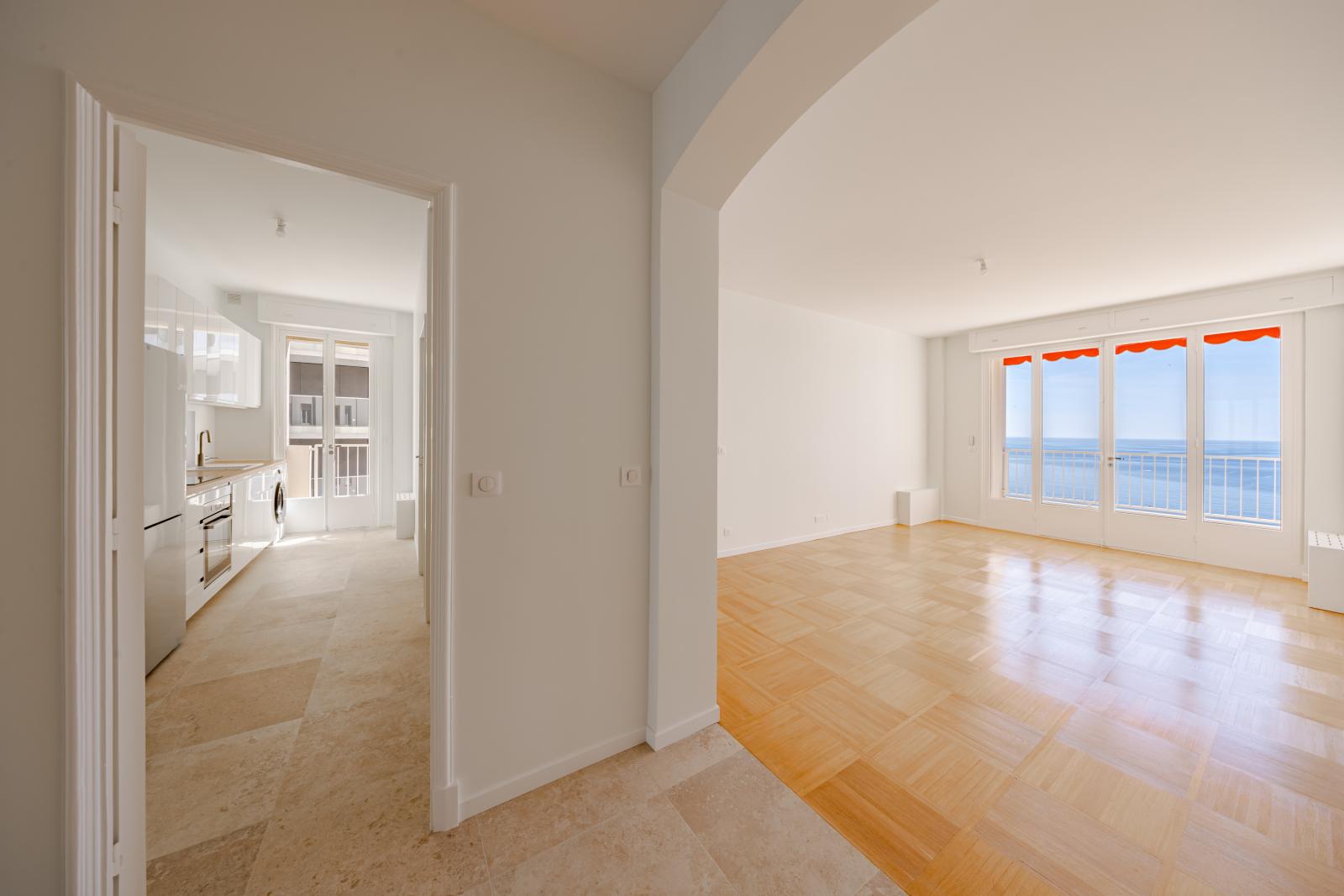 GRAND DEUX PIECES RÉNOVÉ AVEC VUE MER