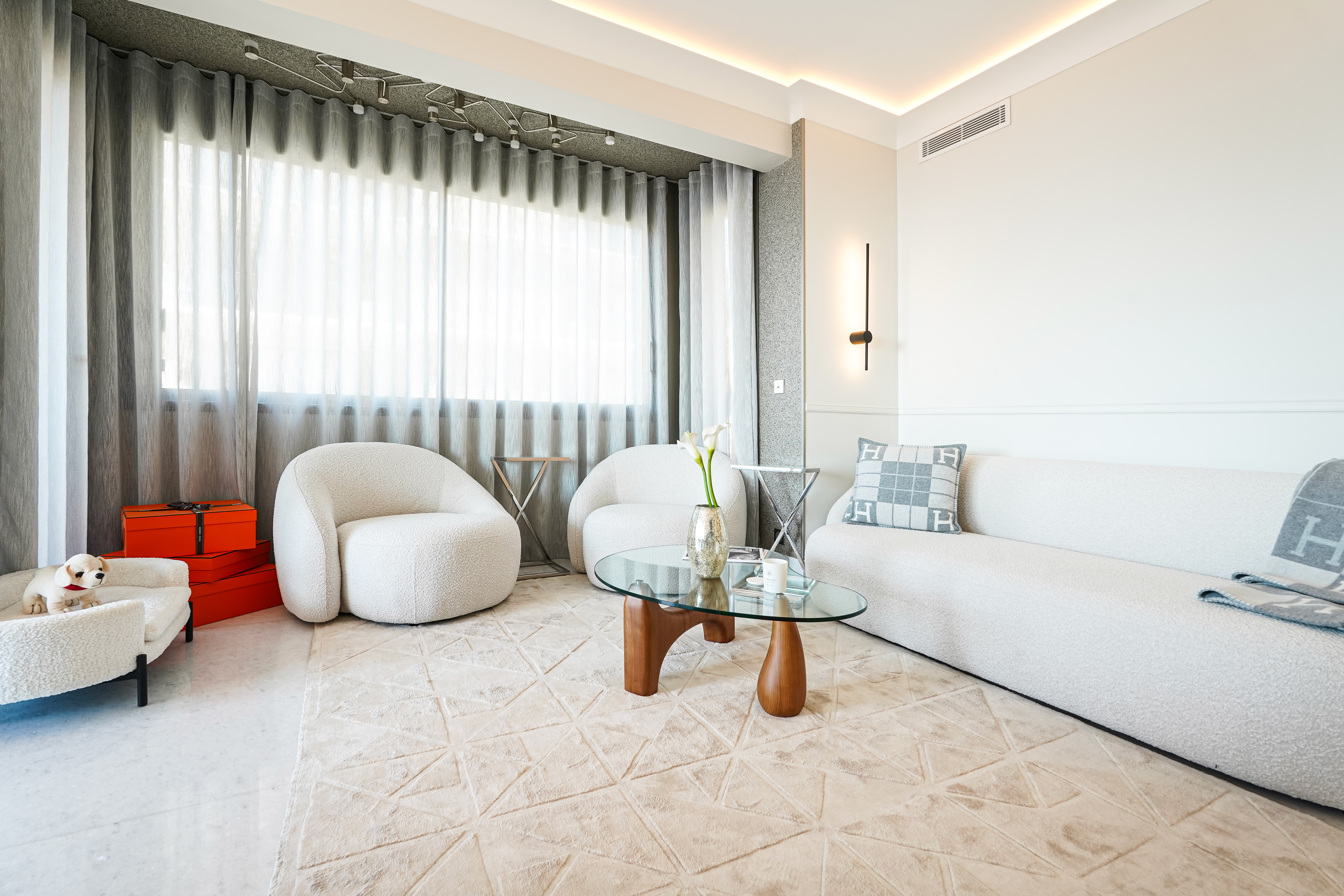 FYifF_canape-2-riviera-palace-valeri-agency-1784132044.jpg